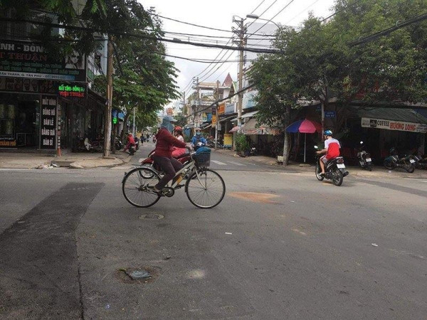 TP.HCM: Hai tên cướp 15 tuổi khóc nức nở khi nghe tin nạn nhân đã tử vong trong khi truy đuổi