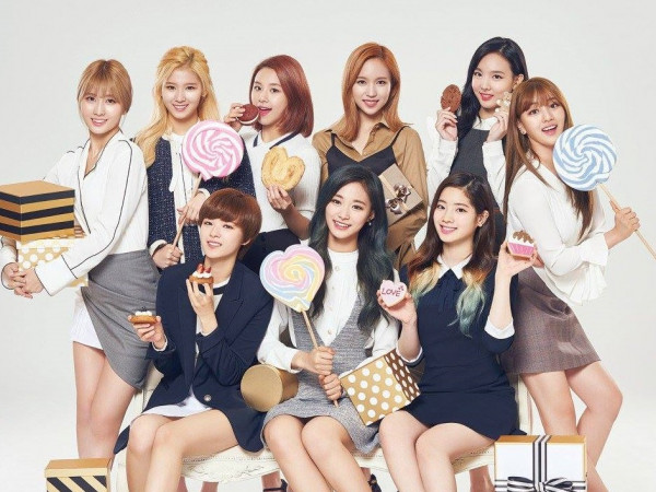 Hồi hộp nghe TWICE công khai bóc mẽ tật xấu của nhau