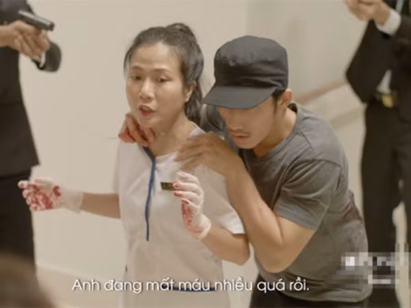 "Hậu duệ Mặt trời" bản Việt lại gây cười với thoại tiếng Anh của nhân vật