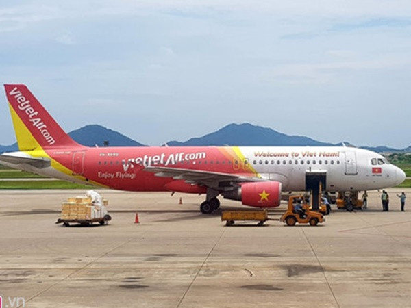 Khách bay tố Vietjet Air hủy chuyến, buộc khách mua vé đắt gấp 3