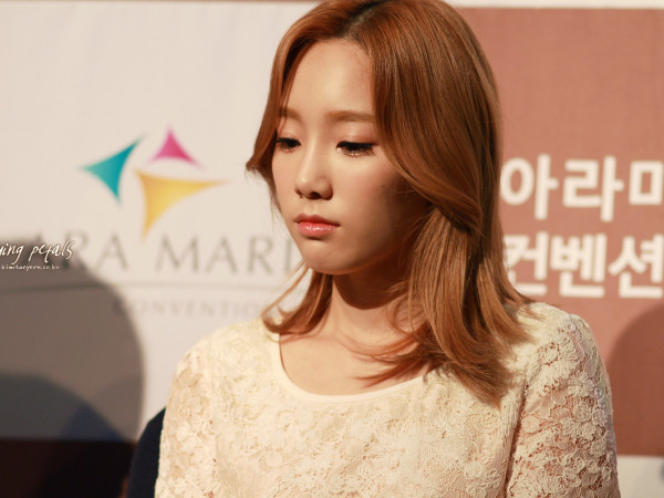 Fan hốt hoảng khi thấy Taeyeon (SNSD) để lộ tâm trạng buồn bã trên Instagram