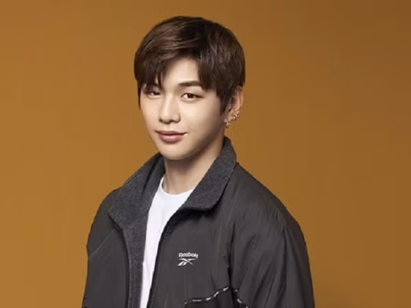 Buộc phải từ bỏ kẹo dẻo, Kang Daniel có thói quen mới còn hại răng hơn