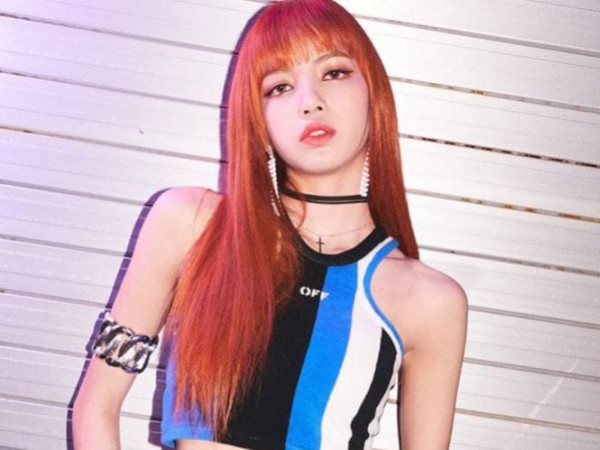 Lisa (BLACKPINK) làm mạng xã hội Hàn dậy sóng với vũ đạo "bắt taxi" và "hái sao" của Thái Lan