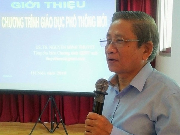 Bộ GD-ĐT giải thích lý do "vừa thẩm định vừa biên soạn SGK"