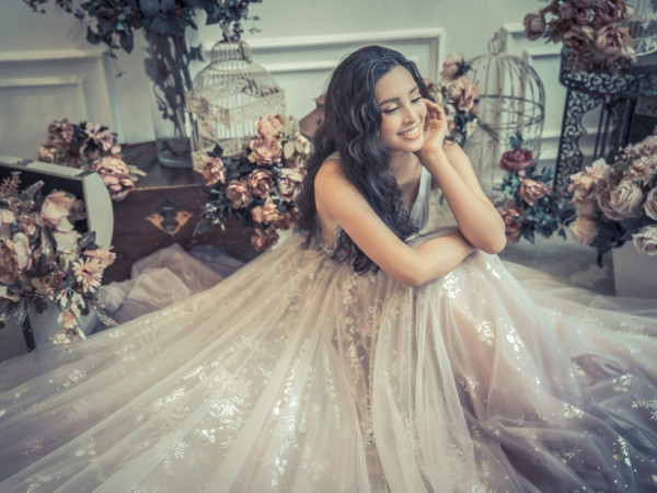 Hậu "Miss World", Hoa hậu Tiểu Vy sẽ hóa thân thành nàng công chúa trong truyện cổ tích