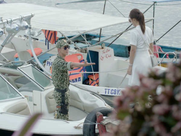 "Hậu duệ Mặt Trời" bản Việt: Trái lệnh cấp trên, đại úy Duy Kiên bị cắt chức và tạm giam