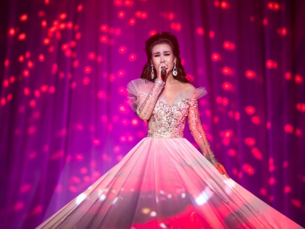 Võ Hạ Trâm tỏa sáng đỉnh cao sự nghiệp trong Liveshow "This Is Me" với phong cách Broadway