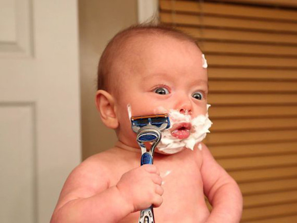 Phát sốt với bộ ảnh của bố chụp cho “cậu con trai mạnh mẽ”