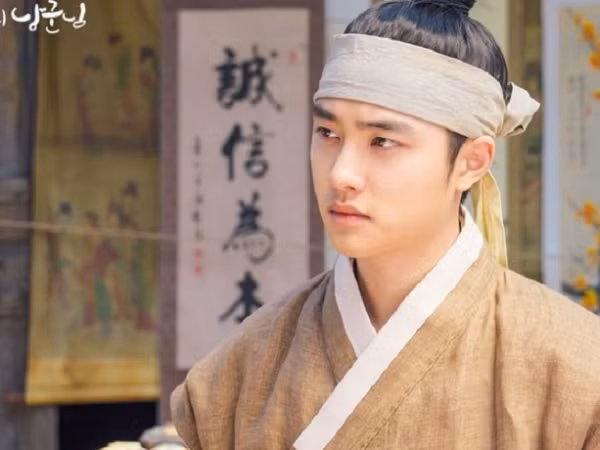 Sau phim “Lang quân 100 ngày”, fandom của D.O. (EXO) bỗng dưng đầy ắp các bà thím