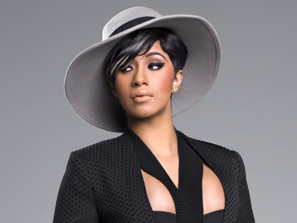 Cardi B: Từ nữ vũ công vô danh đến người cản đường “rắn chúa” Taylor Swift 