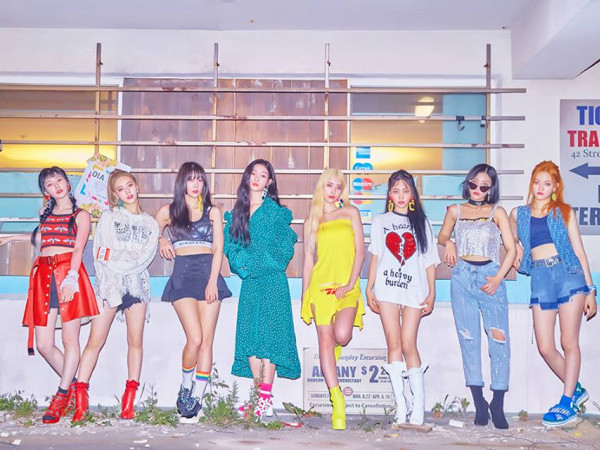 Debut đã bốn năm, nhóm nhạc này vẫn chưa được nhận một đồng thù lao nào