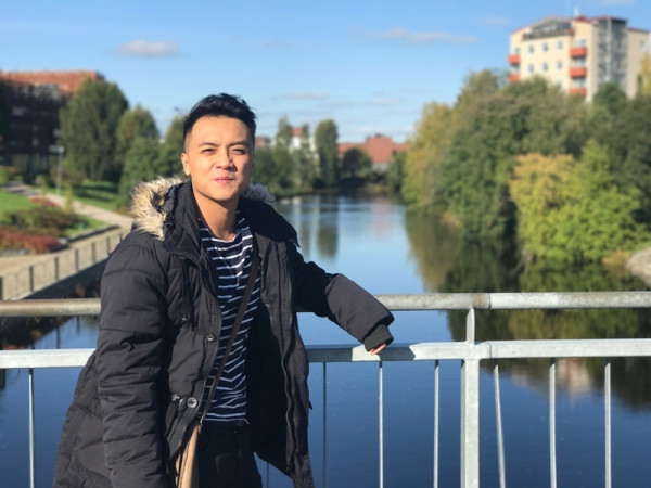 Chào năm mới cùng “Thế hệ Hạnh phúc”: Trở thành điều bạn muốn bằng cách học từ bỏ!