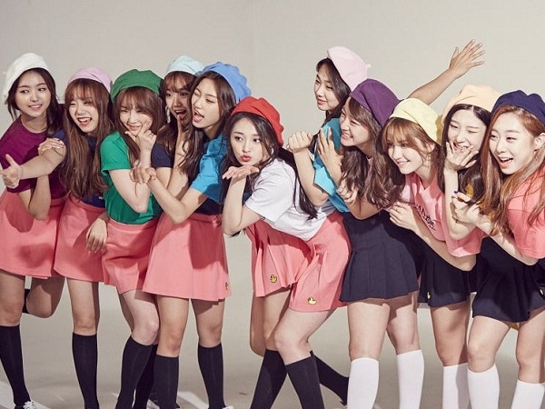 Fan nghẹn ngào vui sướng khi hội 99-line của I.O.I bất ngờ đoàn tụ