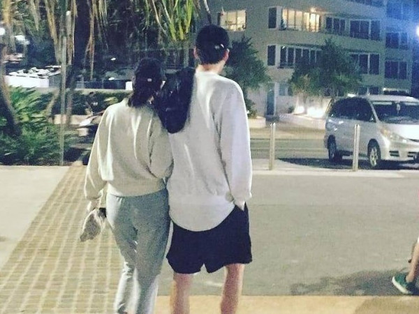 Sau bao sóng gió, Shin Min Ah - Kim Woo Bin vẫn bình yên bên nhau thế này