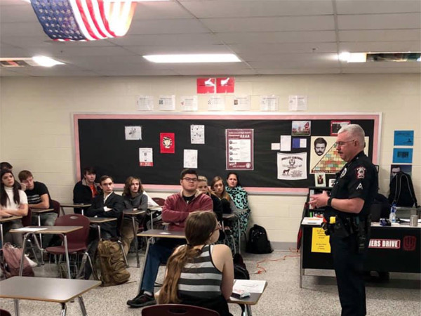 “Tiết học để trưởng thành” - nơi teen Mỹ được học cách đối mặt với cuộc sống sau này