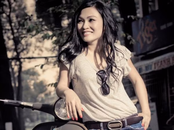 Phương Thanh tái ngộ khán giả truyền hình bằng loạt hit cũ đình đám