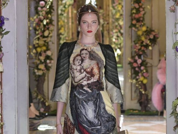 Cư dân mạng Trung Quốc phẫn nộ khi biết có 18 nghệ sĩ nước này tham dự show D&G