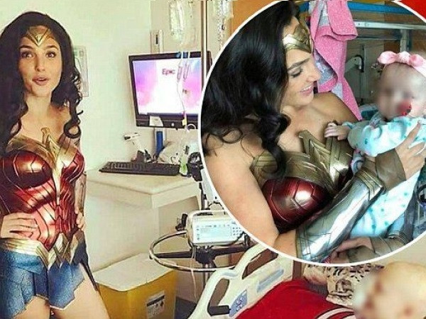 "Wonder Woman" Gal Gadot mặc trang phục siêu anh hùng đến thăm fan nhí ở viện nhi