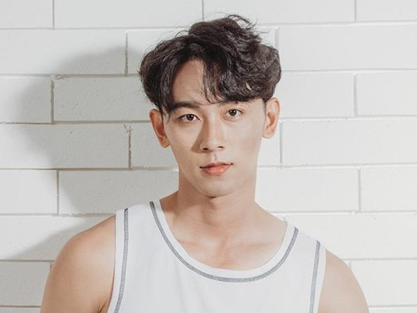 Chân dung trai đẹp “cực phẩm”, học giỏi, chung tình nhưng bị Hoa hậu Hương Giang từ chối 