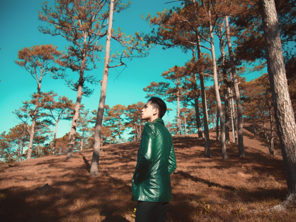 Bạch Công Khanh hợp sức với cha đẻ hit "Anh cứ đi đi" tung bản ballad "đốn tim"