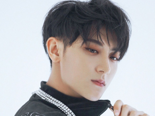 Chia tay EXO đã lâu, Hoàng Tử Thao sốc nặng khi bị fan nước ngoài nhầm với BTS