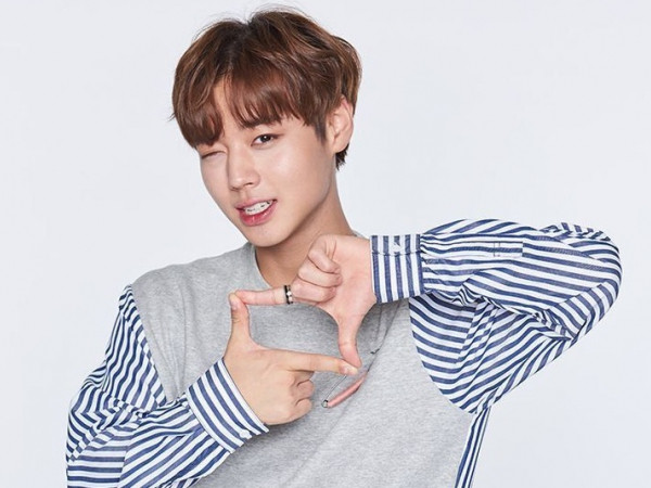 Thôi đừng buồn nữa, đầy idol K-Pop cũng gặp phải rắc rối với làn da kia kìa!