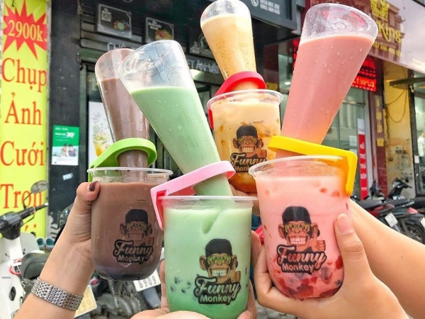 Thử ngay món trà sữa úp ngược đang làm "đảo điên" giới trẻ Hà Nội