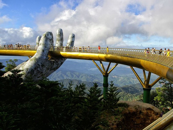 Cầu Vàng Đà Nẵng lọt top những điểm đến tuyệt vời nhất thế giới của tạp chí TIME