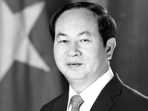 Đoàn viếng Chủ tịch nước Trần Đại Quang không mang vòng hoa