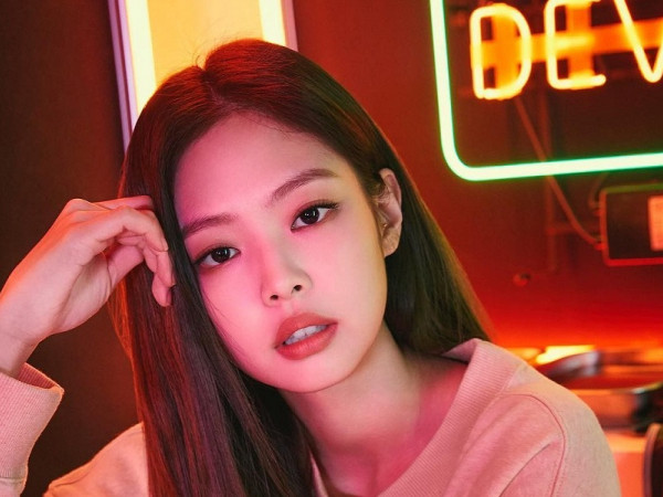 Jennie, cô gái không thiếu chuyện ồn ào nhưng vẫn được khán giả yêu thương hết lòng