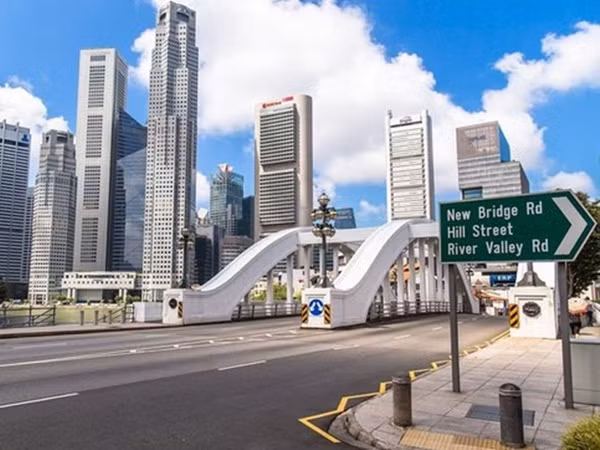 Chuyện hy hữu: Chàng trai bị lạc 10 ngày ở Singapore vì không dám hỏi đường