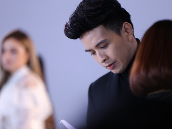 Hồ Quang Hiếu day dứt về chuyện tình buồn đã qua trong MV mới