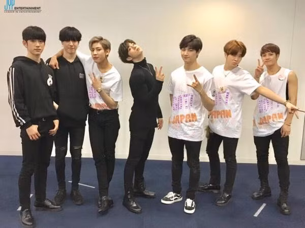 GOT7 nói "Anh Yêu Em" chào Ahgase Việt, hẹn gặp fan Việt ngày 7/1/2017