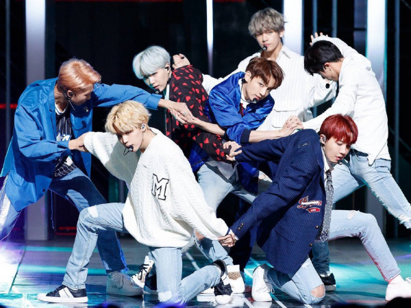 BTS quyết định trở lại sớm 1 tháng, K-Pop hãy coi chừng!
