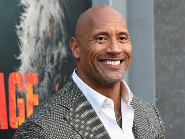 Dũng cảm mời The Rock đi prom, một bạn gái nhận được phản hồi thế này!