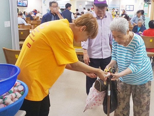 "Mềm tim" trước những hành động thiện nguyện của NCT