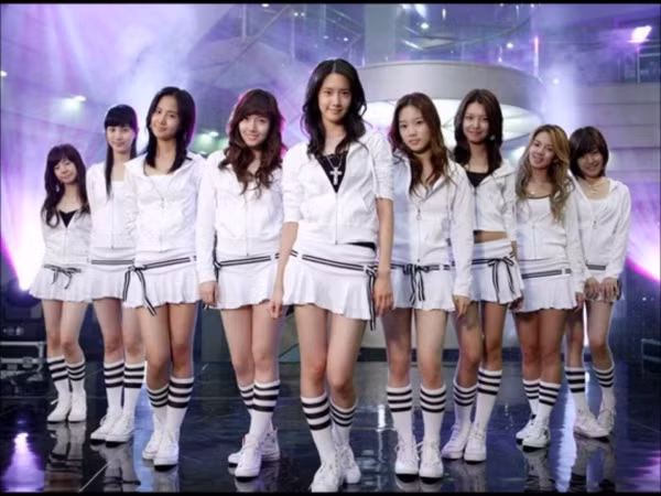 Sau 10 năm debut, các cô gái SNSD vẫn coi "Into The New World" là ca khúc tuyệt vời nhất