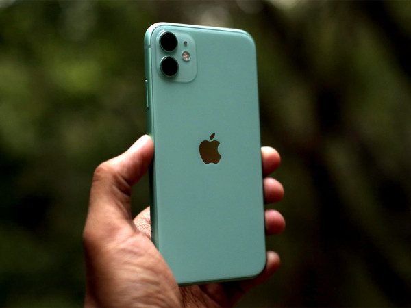 Dù giá rẻ, các "tín đồ" của Apple vẫn kém mặn mà với iPhone 11 vì lí do này