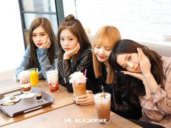 Cư dân mạng khui thêm bằng chứng cho thấy Jennie thường xuyên hành xử như công chúa