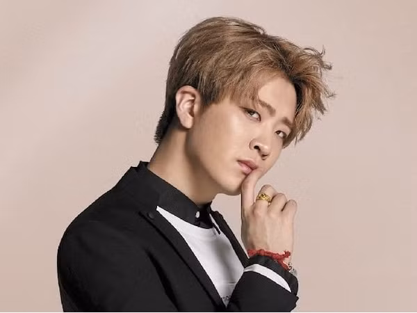Tìm kiếm giờ tàu chạy giúp fan, còn ai chu đáo hơn Youngjae (GOT7) nữa đây?