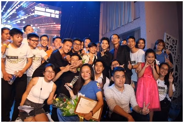 Bừng sáng đêm CK cuộc thi tài năng sinh viên FPT Polytechnic "Poly Shine Up 2016"