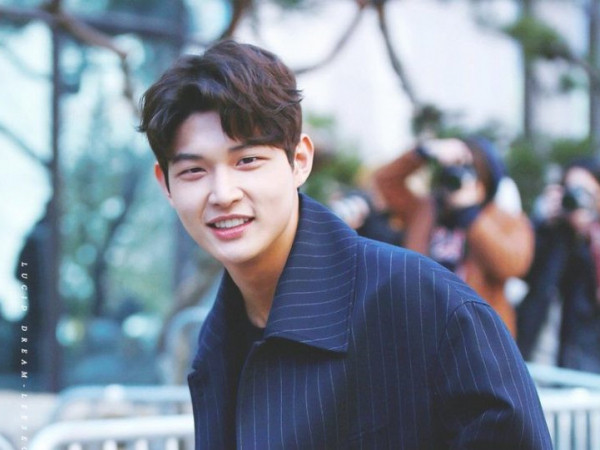 Sao trẻ Lee Seo Won dùng dao đe dọa đồng nghiệp nữ sau khi quấy rối tình dục