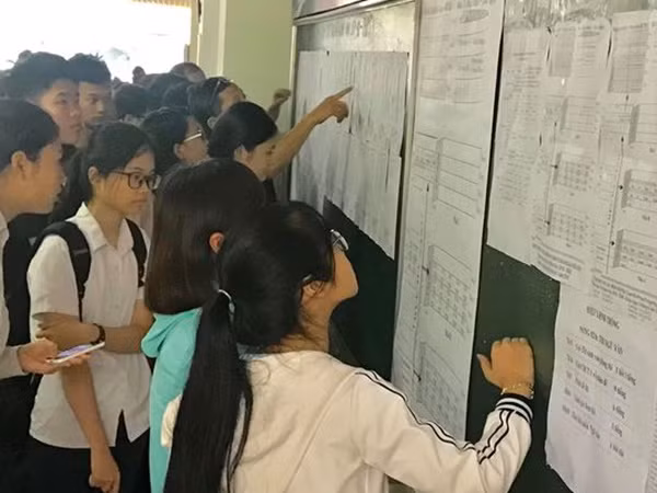 Tuyển sinh lớp 10 Hà Nội: Có 17 thí sinh trúng 5 nguyện vọng vào THPT công lập