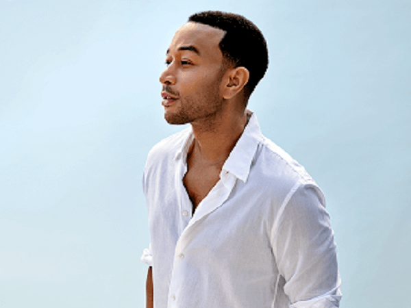 John Legend chính là “Huyền thoại Tình yêu” trong mùa Valentine năm nay 