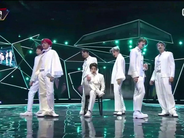 Điều kỳ diệu của MAMA 2018: Sân khấu mãn nhãn, thông điệp nhân văn