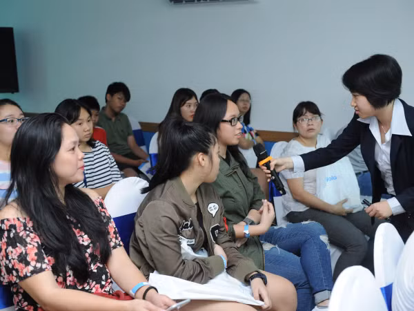 Teen Việt có cơ hội tiếp cận phương pháp học ngoại ngữ nổi tiếng của các trường Phổ thông tại Mỹ