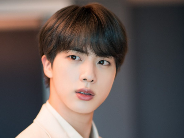 Chỉ vì quá mê game mà tăng cân chính là nhiệm vụ bất khả thi với Jin (BTS)