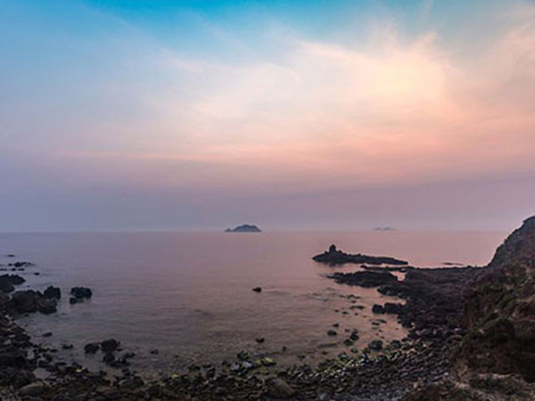 Quy Nhơn: Nơi ngắm bình minh đẹp nhất Việt Nam - Eo Gió