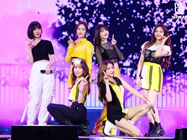 GFriend "đốn tim" fan bằng loạt hit đình đám trong lần đầu tiên đến Việt Nam