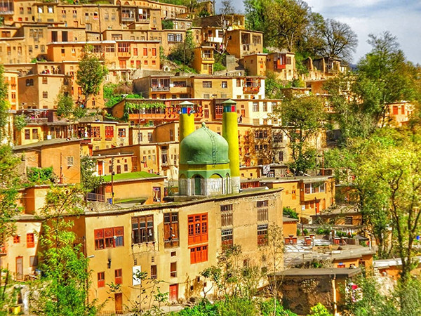 Kỳ lạ ngôi làng không mái ngói ở Iran